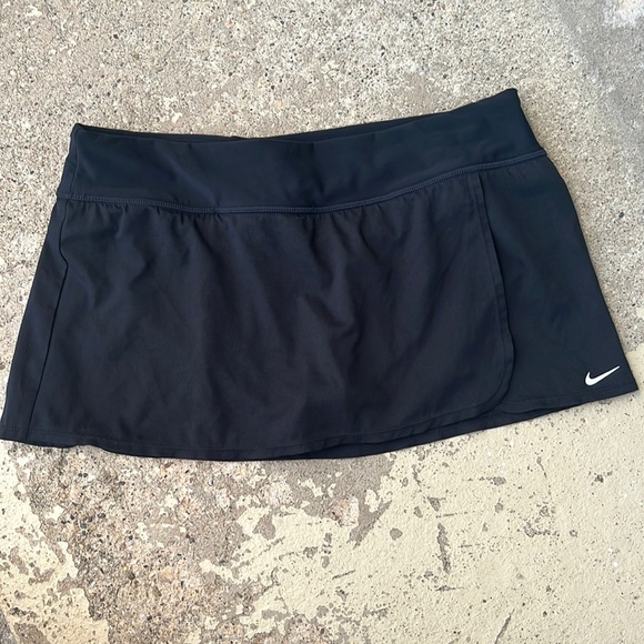 Nike Other - Like new Nike swim bottom